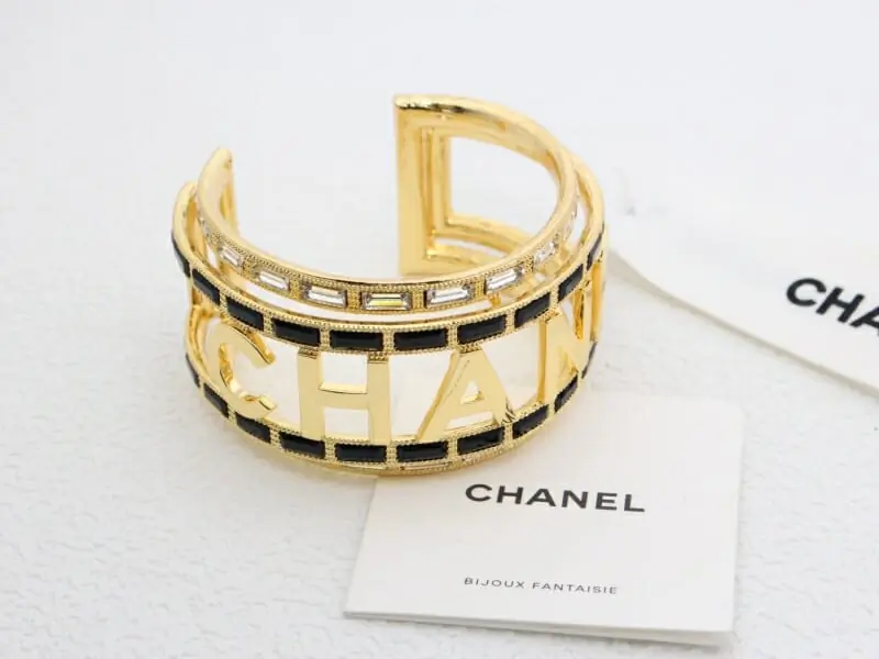 chanel bracelets s_12140412